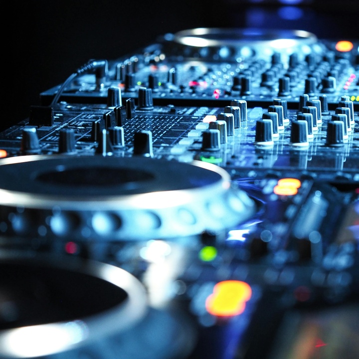Dj Breakbeat Elu Emang Anjay Party Club Night