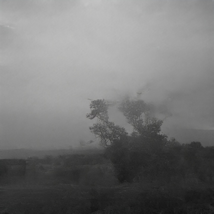 Rain sound (indoor, window opening)(837944)